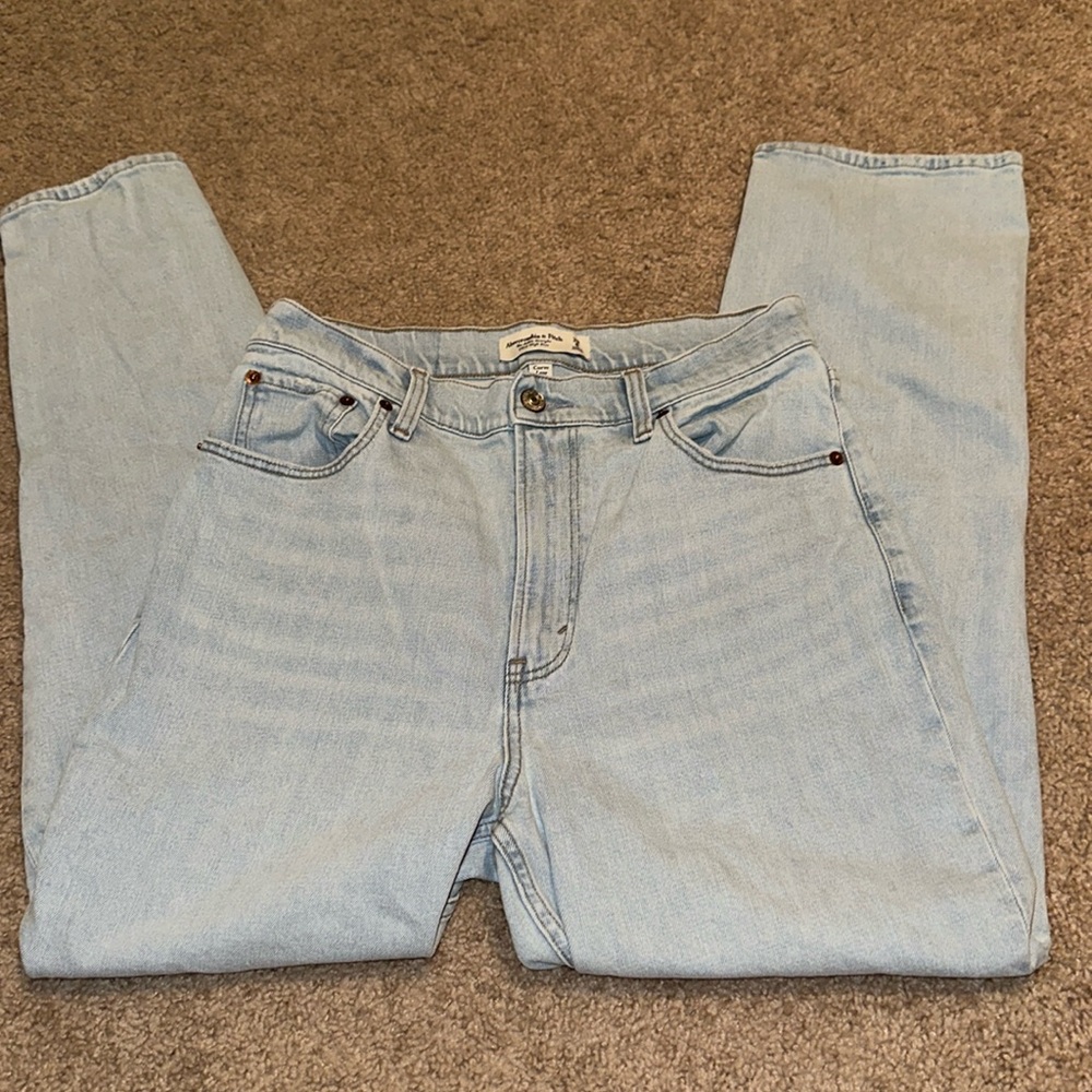 Abercrombie & Fitch Curve Love Ankle Straight Ultra High Rise Light Denim Jeans